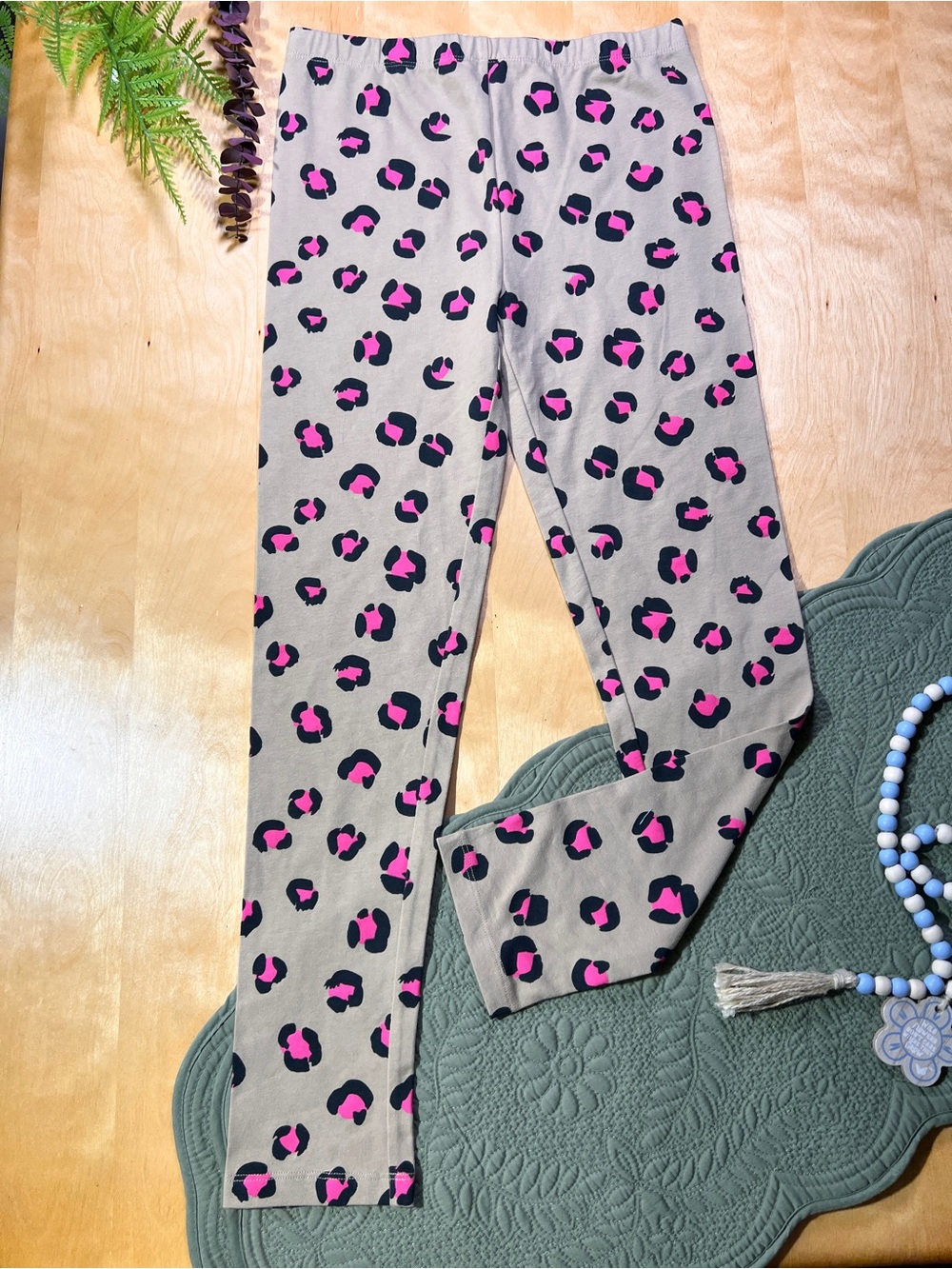 Epic Threads Taupe & Hot Pink Leopard Leggings